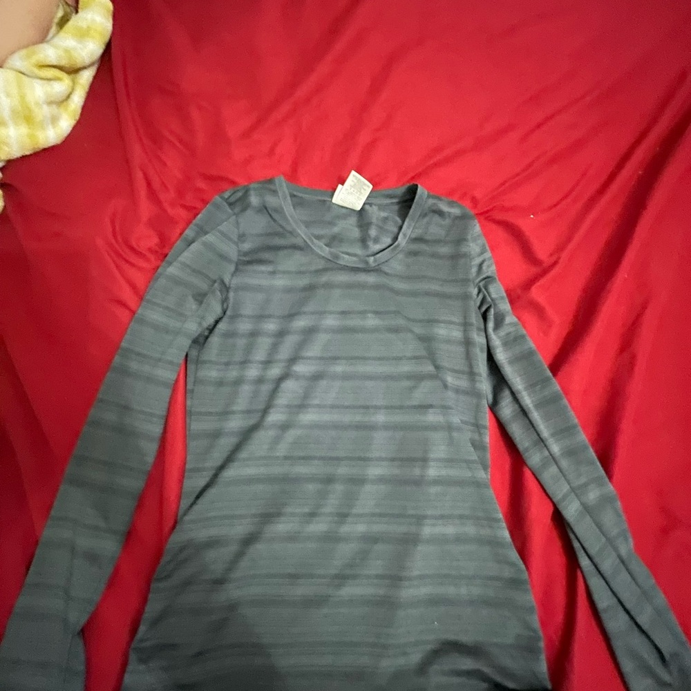 Grey long sleeve shirt with thin material